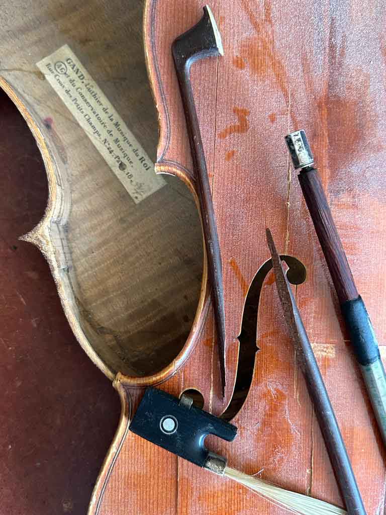 Un archet ou un violon ancien ou cassé a-t'il de la valeur ? Vous trouverez ici les différents états d'un violon et la valeur correspondante.